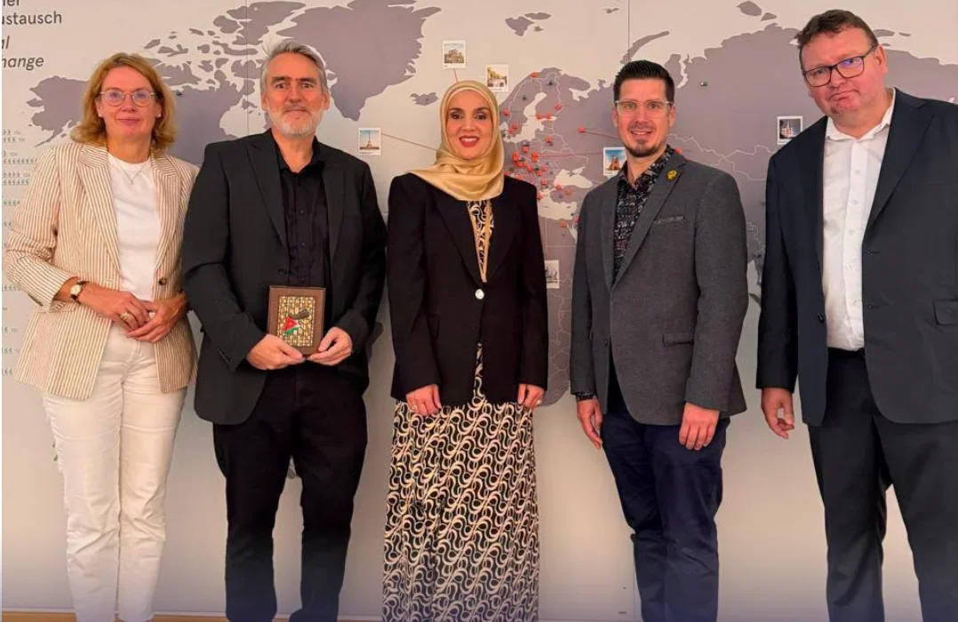 A New International Milestone for Human Restart at Germany's Hof University